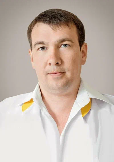Онколог-маммолог Мухамадеев Ильяс Фанисович